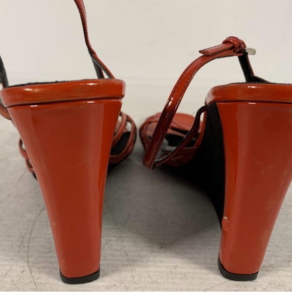 Really cute and stylish designer, Prada high heels - Picture 4 of 8